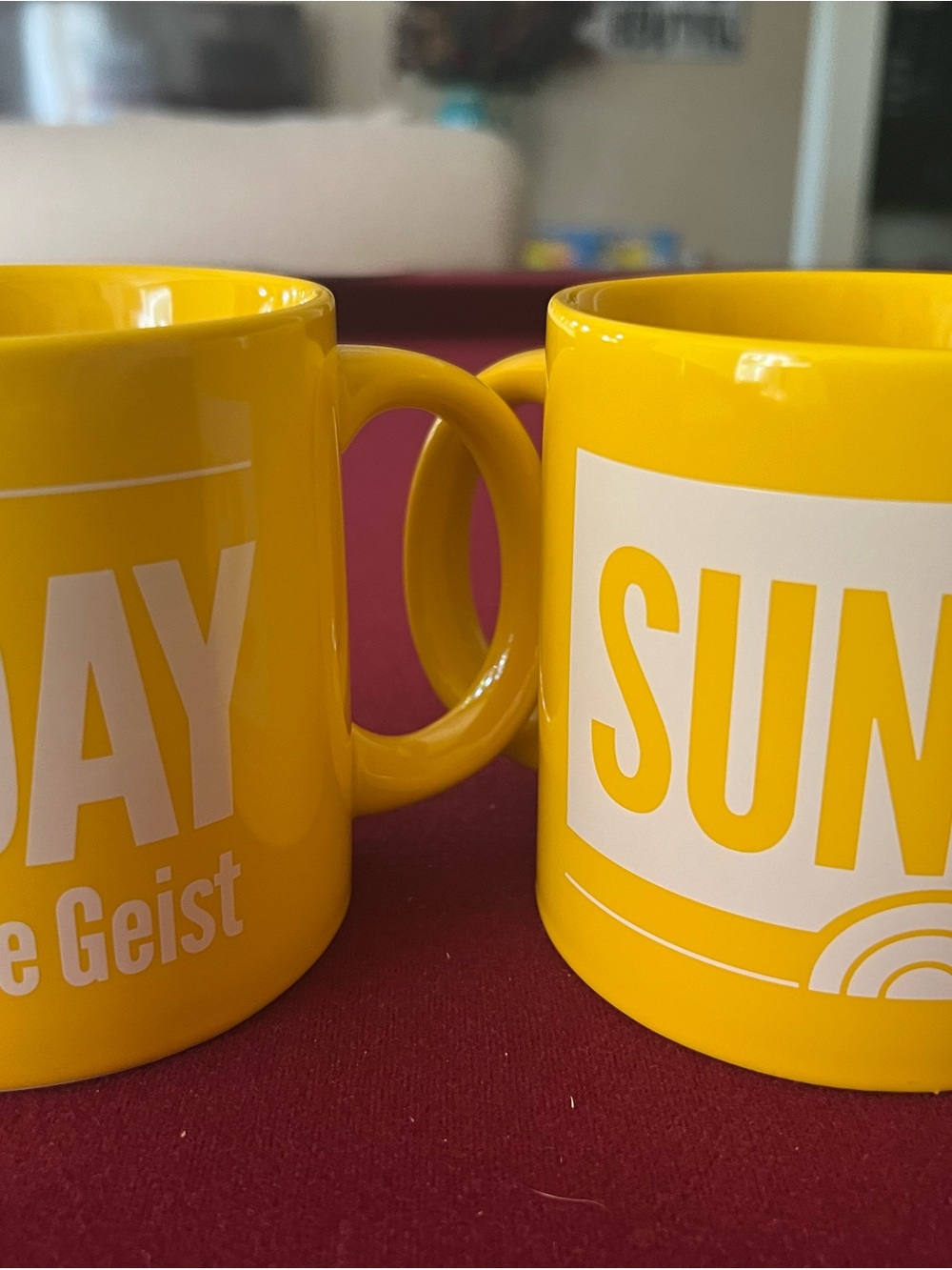 NBC SUNDAY TODAY Show Ceramic Coffee Mugs Set - Picture 2 of 4